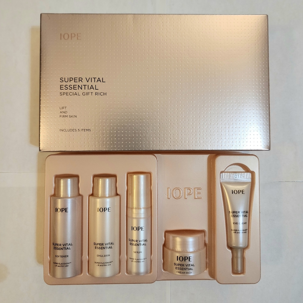 IOPE Super Vital Essential Special Gift Set Rich 5 piece K-Beauty
